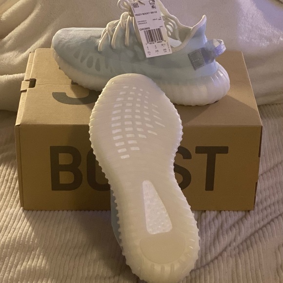Yezzy Boost 6.5 light blue/white - Picture 4 of 7